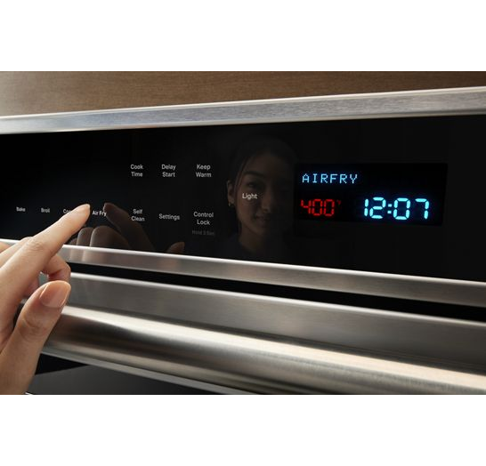 27-inch Single Wall Oven with Air Fry and Basket - 4.3 cu. ft.