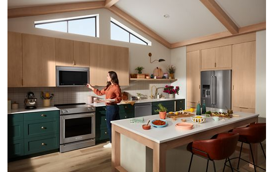 KitchenAid® Multifunction Over-the-Range Oven with Infrared Sensor Modes