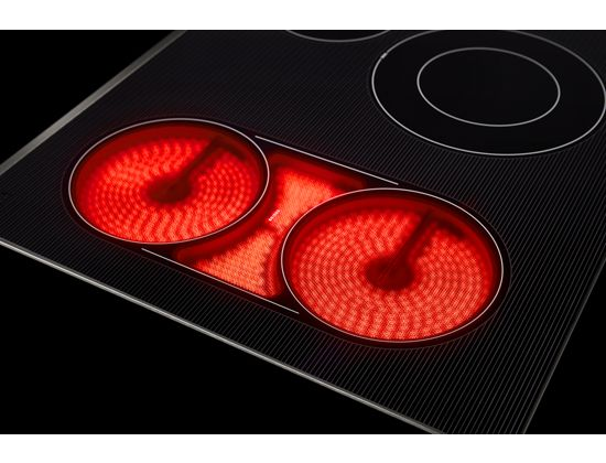30-Inch Electric Cooktop with Reversible Grill and Griddle