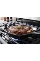 30-inch Wide Gas Range With 5th Oval Burner - 5.0 Cu. Ft.