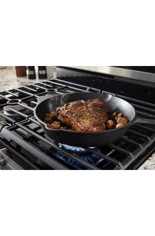 30-inch Wide Gas Range With 5th Oval Burner - 5.0 Cu. Ft.