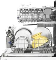 Large Capacity Dishwasher with 3rd Rack