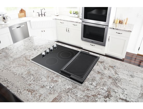 30-Inch Electric Cooktop with Reversible Grill and Griddle