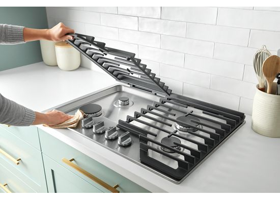30-inch Gas Cooktop with Fifth Burner