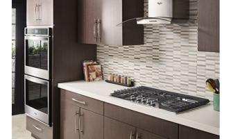 36-inch Gas Cooktop with EZ-2-Lift™ Hinged Cast-Iron Grates.