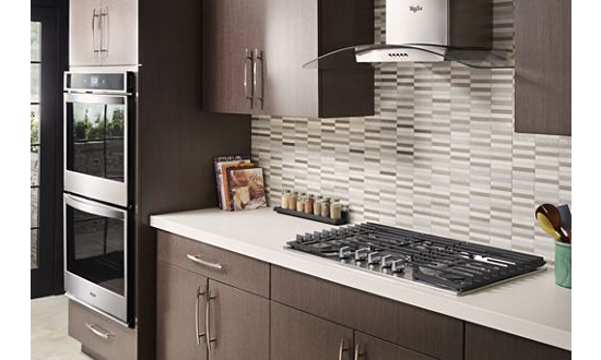 36-inch Gas Cooktop with EZ-2-Lift™ Hinged Cast-Iron Grates.