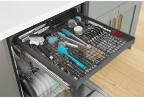 Large Capacity Dishwasher with 3rd Rack