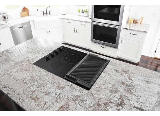 30-Inch Electric Cooktop with Reversible Grill and Griddle