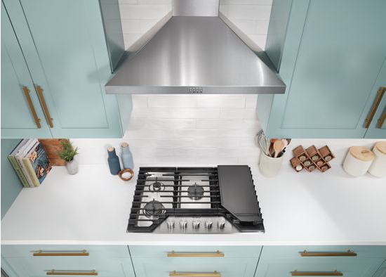 30-inch Gas Cooktop with 2-in-1 Hinged Grate to Griddle