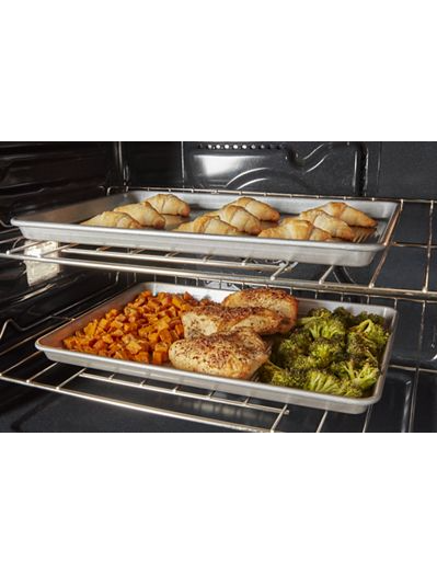 6.4 Total Cu. Ft. Combo Wall Oven with Air Fry When Connected.