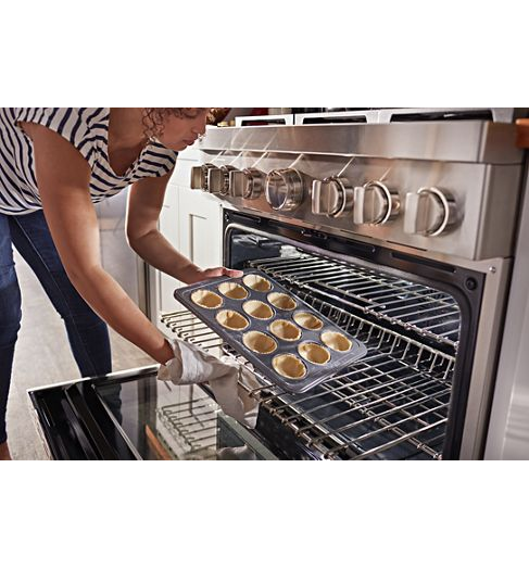 KitchenAid® 36'' Smart Commercial-Style Gas Range with 6 Burners