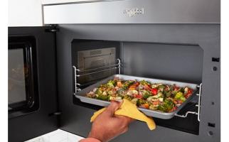 Air Fry Over-the-Range Oven with Advanced Sensing Technology