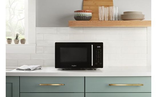 0.9 Cu. Ft. Capacity Countertop Microwave with 900 Watt Cooking Power