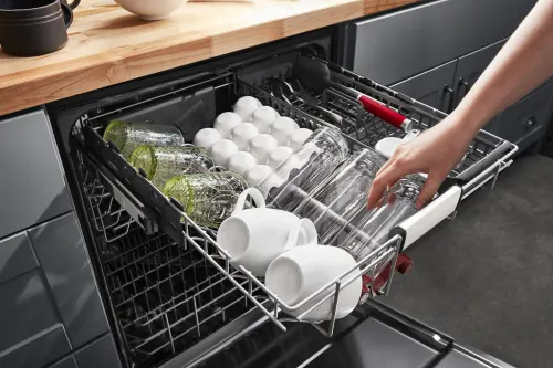 44 dBA Dishwasher in PrintShield™ Finish with FreeFlex™ Third Rack