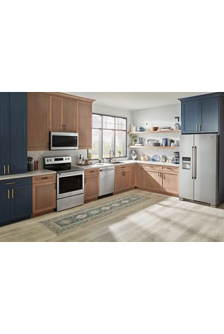 30-inch Wide Electric Range with Steam Clean - 5.3 cu. ft.