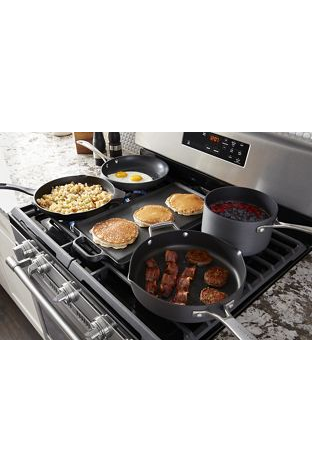 30-inch Wide Gas Range With 5th Oval Burner - 5.0 Cu. Ft.