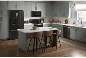 Fingerprint Resistant Dishwasher with 3rd Rack & Large Capacity