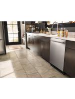 24-inch Wide Undercounter Refrigerator with Towel Bar Handle - 5.1 cu. ft.