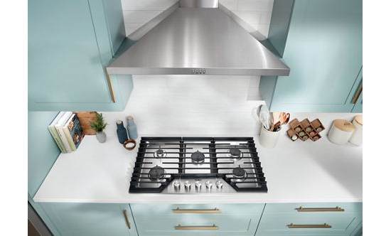 36-inch Gas Cooktop with Fifth Burner