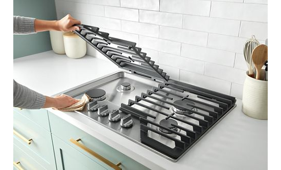 36-inch Gas Cooktop with EZ-2-Lift™ Hinged Cast-Iron Grates