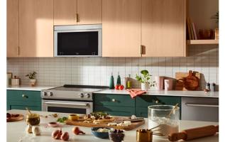 KitchenAid® Multifunction Over-the-Range Oven with Infrared Sensor Modes