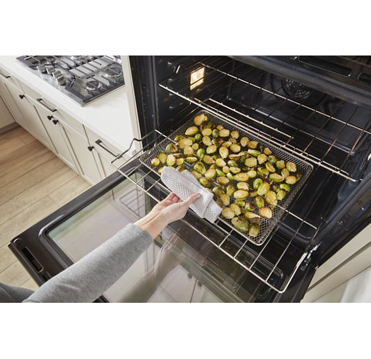 5.0 Cu. Ft. Single Smart Wall Oven with Air Fry