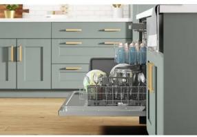 Large Capacity Dishwasher with 3rd Rack