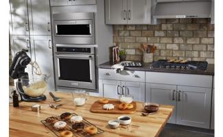 1000 Watt Built-In Low Profile Microwave with Standard Trim Kit