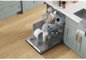 Fingerprint Resistant Dishwasher with 3rd Rack & Large Capacity