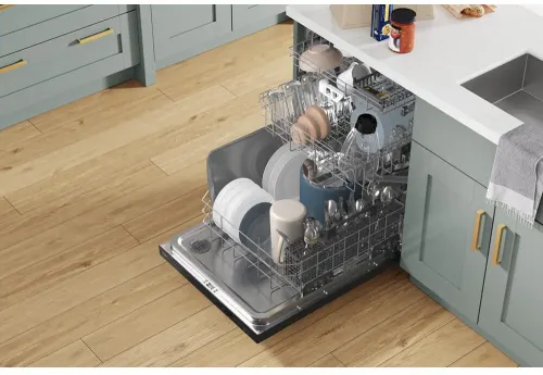 Fingerprint Resistant Dishwasher with 3rd Rack & Large Capacity