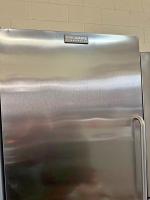 Frigidaire commercial fridge
